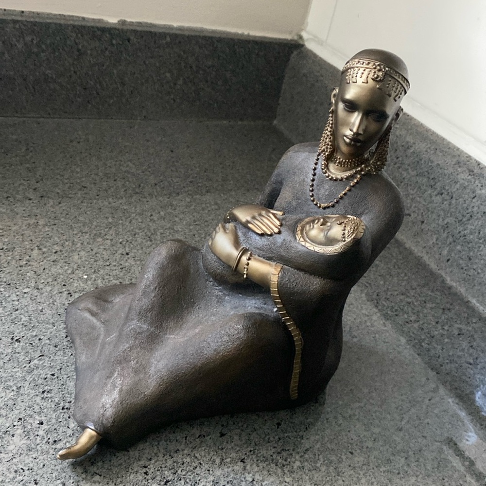 Vintage African mother and baby bronze statue figurine - Picture 1 of 17